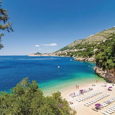 Διαμέρισμα Three-bedroom In